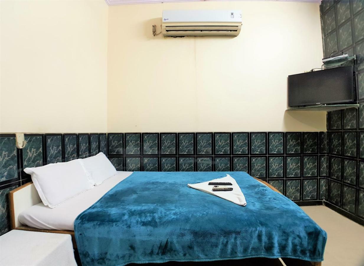 Hexa Metro Plaza Otel Mumbai Dış mekan fotoğraf